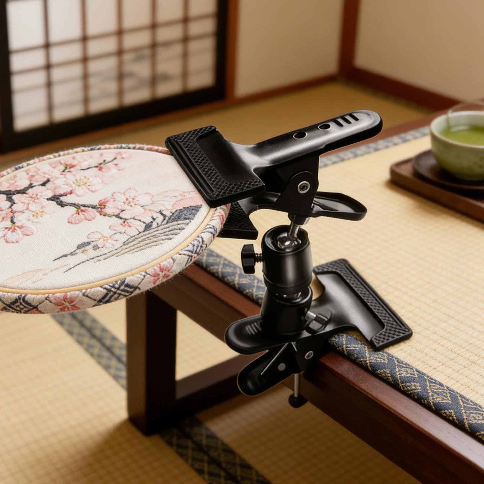 Desk Setup Equipment - ขาตั้งงานปักผ้าแบบปรับระดับได้ แข็งแรง ทนทาน พกพาสะดวก ใช้งานแบบแฮนด์ฟรี สำหรับงานฝีมือ