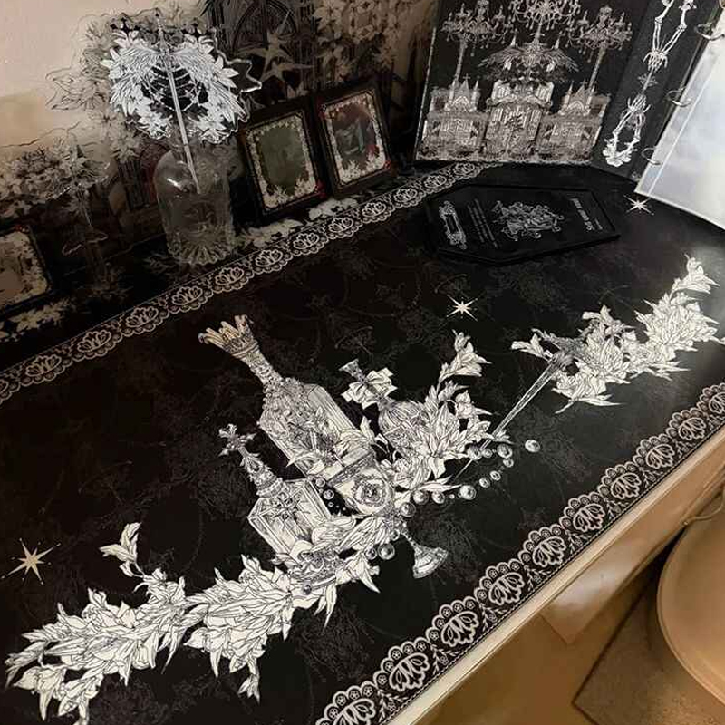 Desk Setup Black - แผ่นรองเมาส์ลายอาคารโกธิค Divine Realm ขนาดใหญ่พิเศษ สีดำเข้ม แผ่นรองคีย์บอร์ดสำหรับเกม